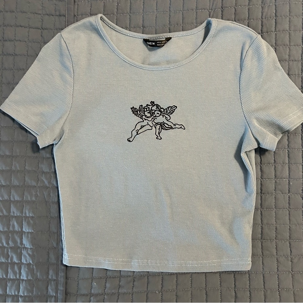 Shein Women’s Cropped Ripped Angel Tee Size Medium